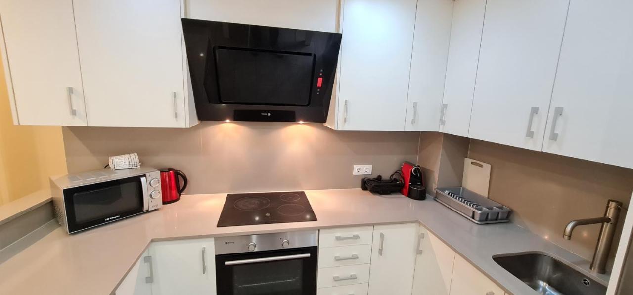 Avenida De Arteixo. Precioso Apartamento A Coruna Bagian luar foto